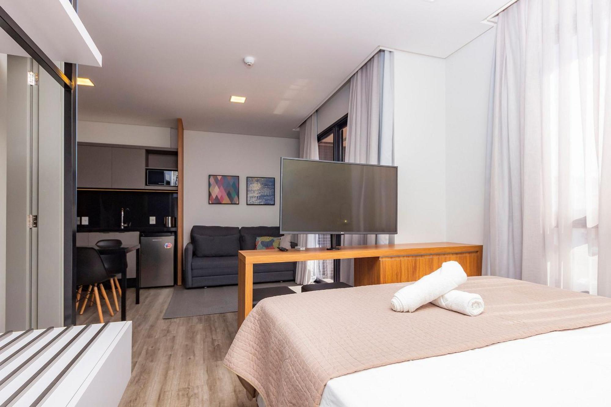 AION 205 - Apartamento a 50 metros da praia de Bombinhas - Piscina e Academia com Vista Panorâmica Exterior foto
